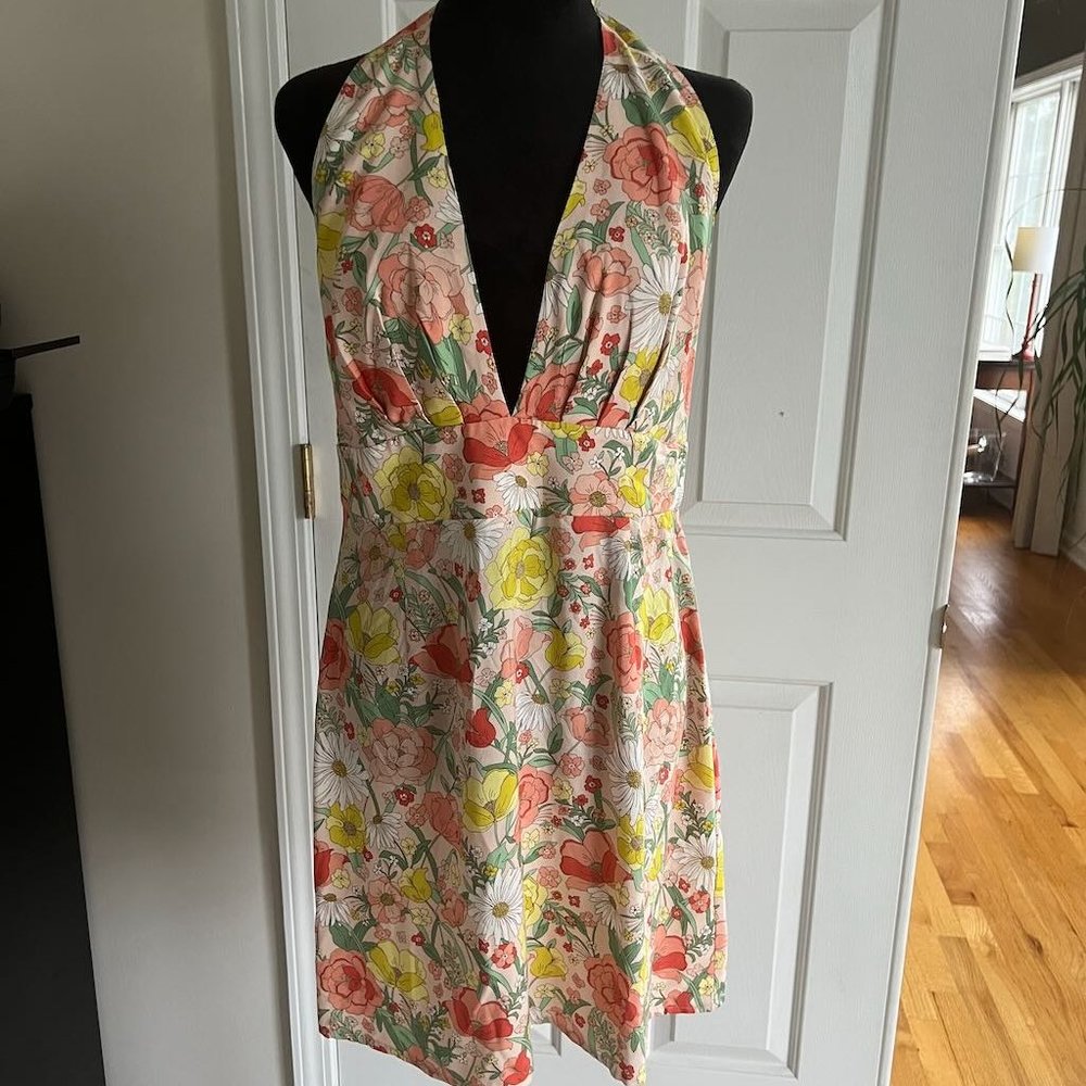 Seven Wonders Retro Floral Halter Dress